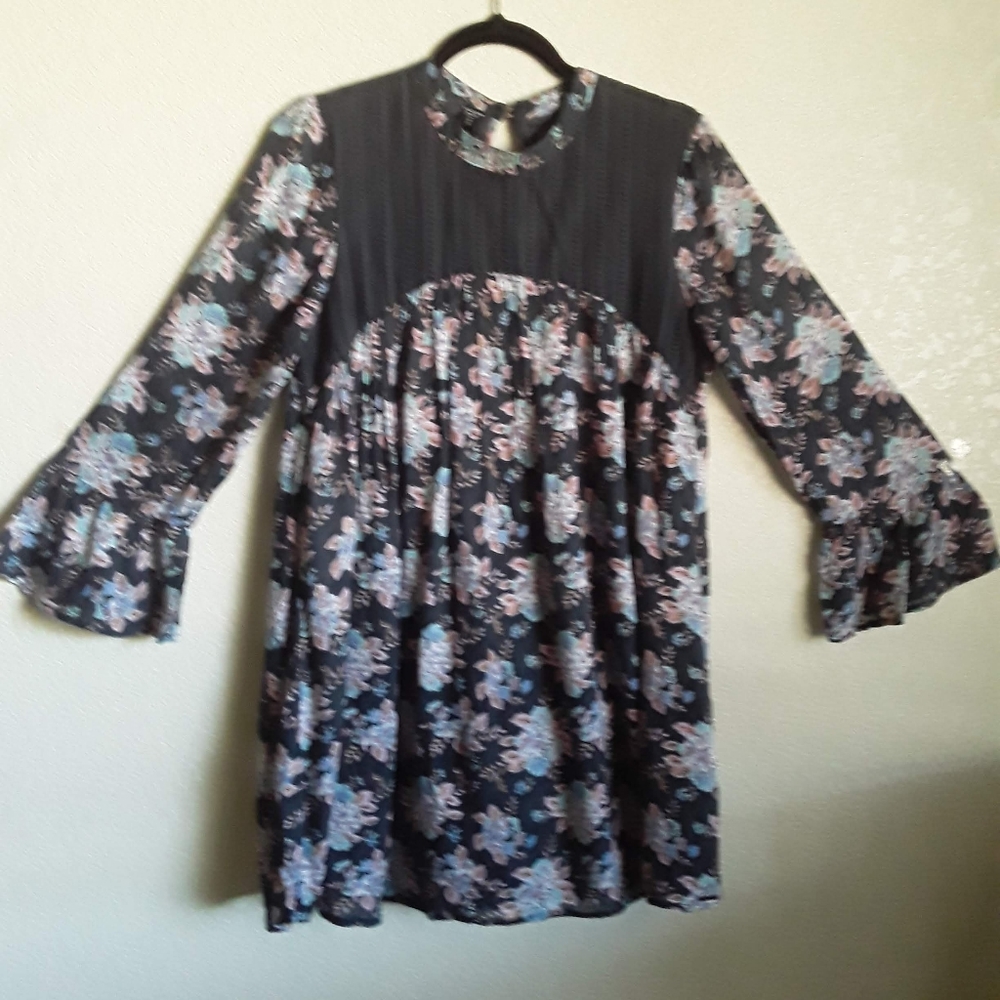 Adorable Long Sleeve Mini Floral Volcom Dress Size Medium